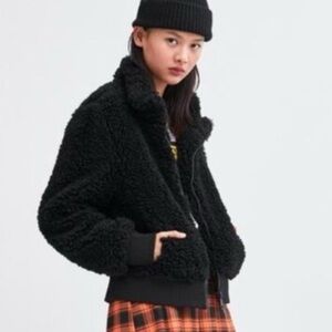 Zara Black Cropped Sherpa Jacket